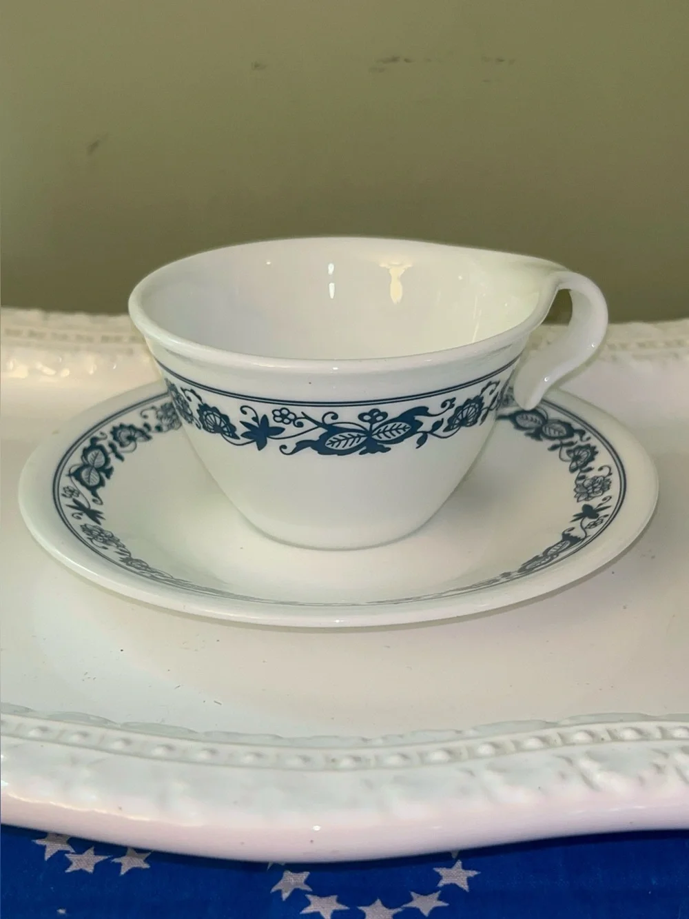 Vintage Corelle Old Town Blue Hook-Handle Cup and Saucer Set -set of 6